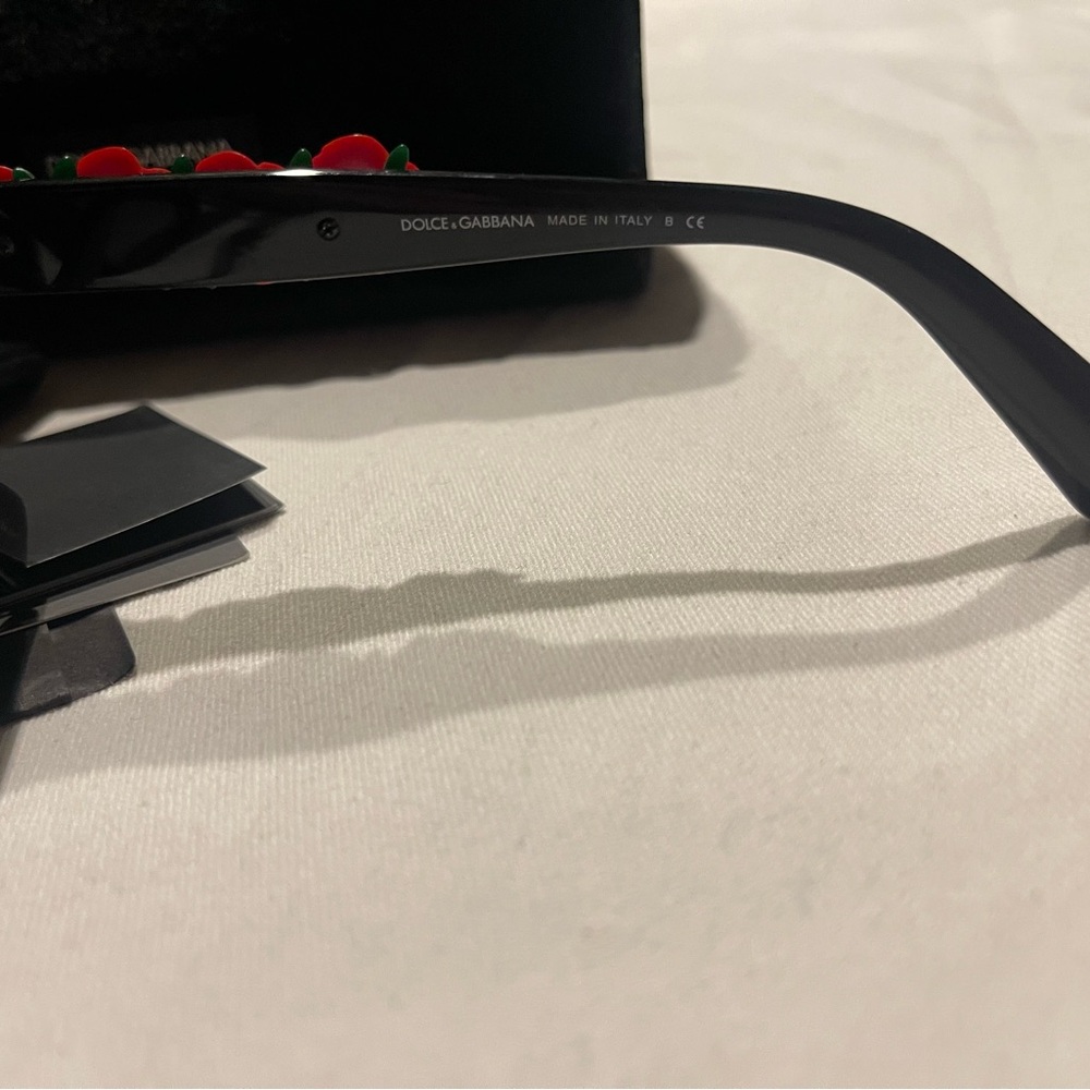 Dolce & Gabbana Black Sunglasses with Red Floral Accents - Picture 2 of 9